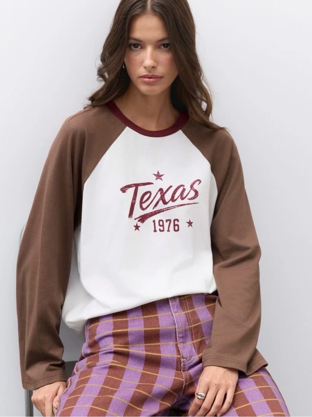 Vintage-Inspired Texas Raglan Long Sleeve Tee - Brown & White